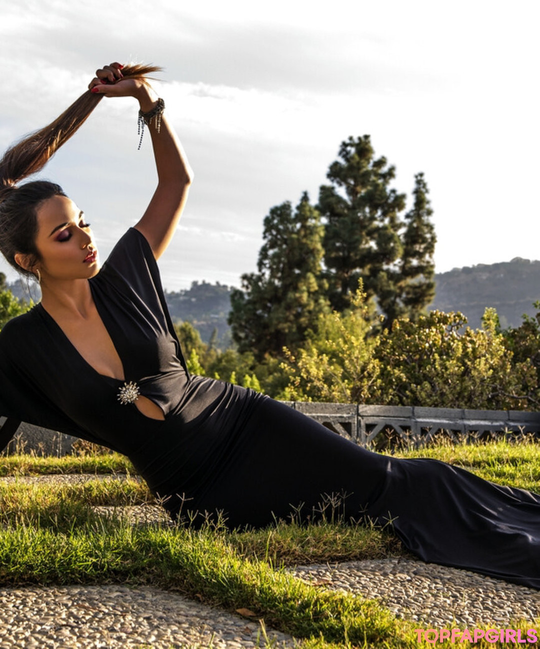 Foto desnuda filtrada de OnlyFans de Summer Bishil #120 Foto desnuda filtrada de OnlyFans de Summer Bishil #120