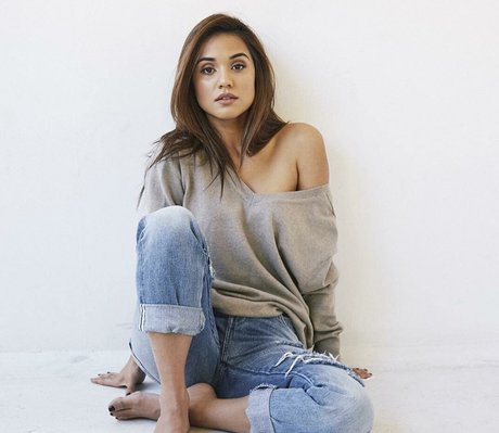 Summer Bishil