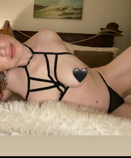 Therealmiadealba