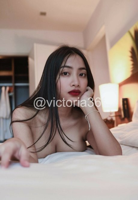 Victoria36f