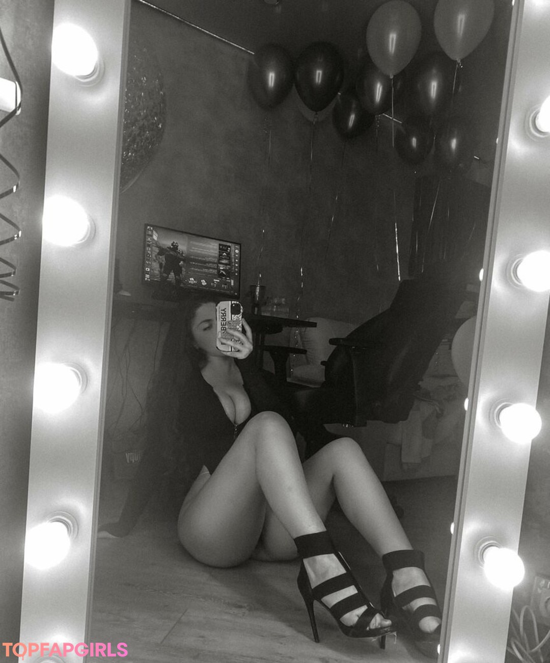 Foto desnuda filtrada de OnlyFans de Katerina999cs #268 Foto desnuda filtrada de OnlyFans de Katerina999cs #268