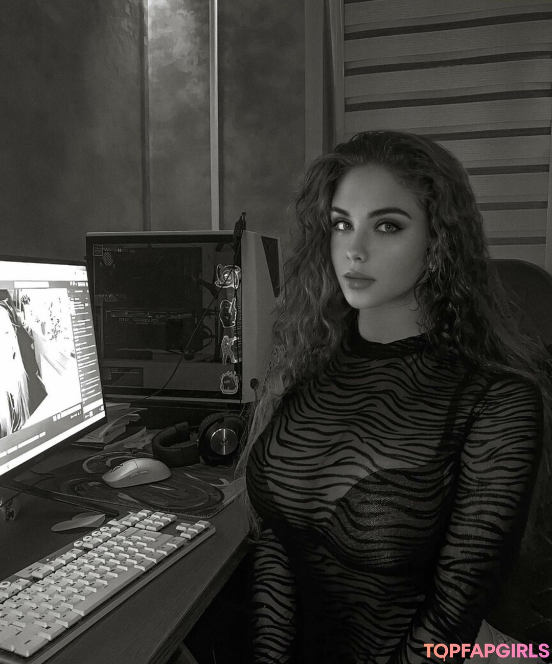 Foto desnuda filtrada de OnlyFans de Katerina999cs #276 Foto desnuda filtrada de OnlyFans de Katerina999cs #276