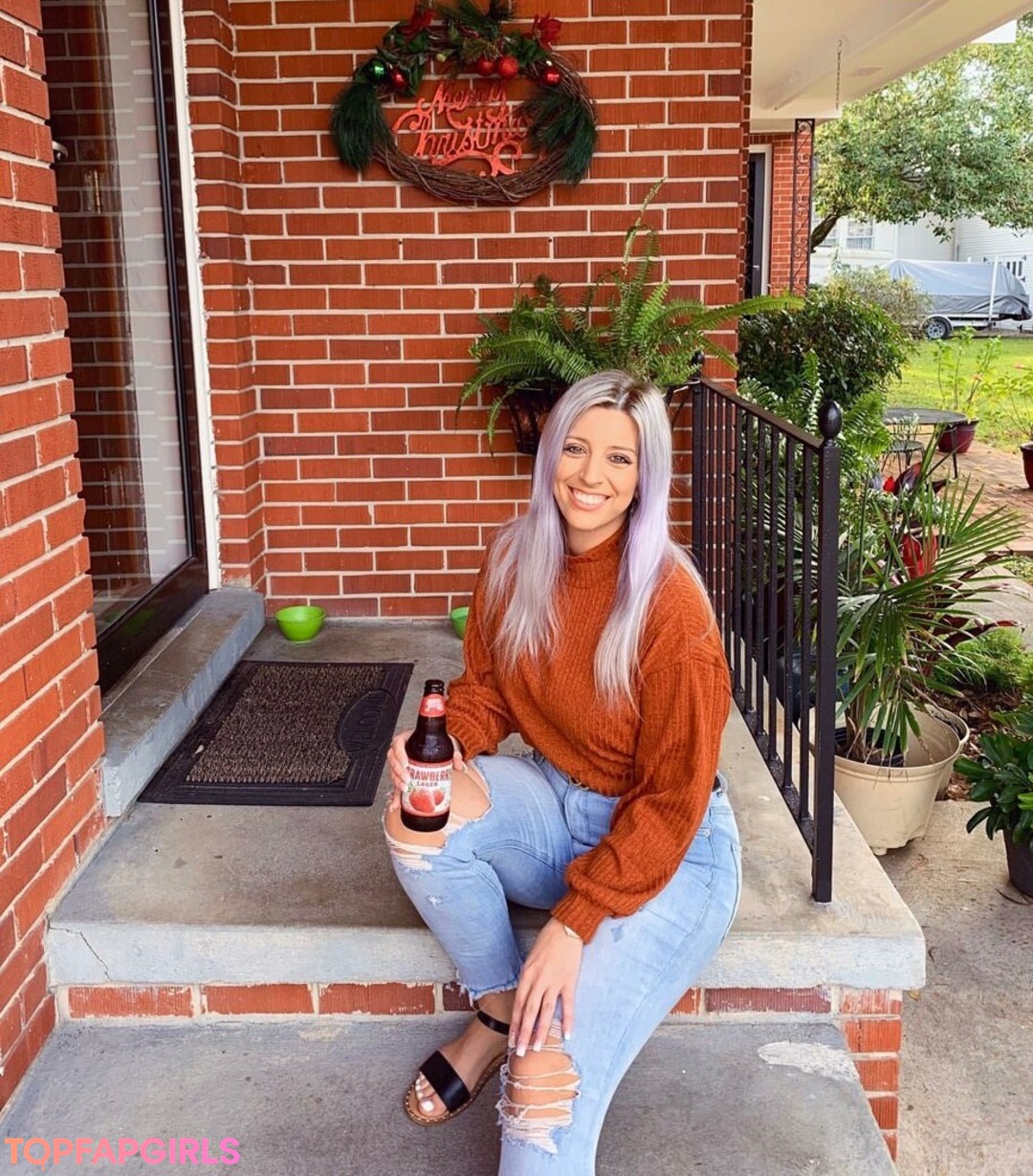 Foto desnuda filtrada de OnlyFans de Hannah Murrell #328 Foto desnuda filtrada de OnlyFans de Hannah Murrell #328