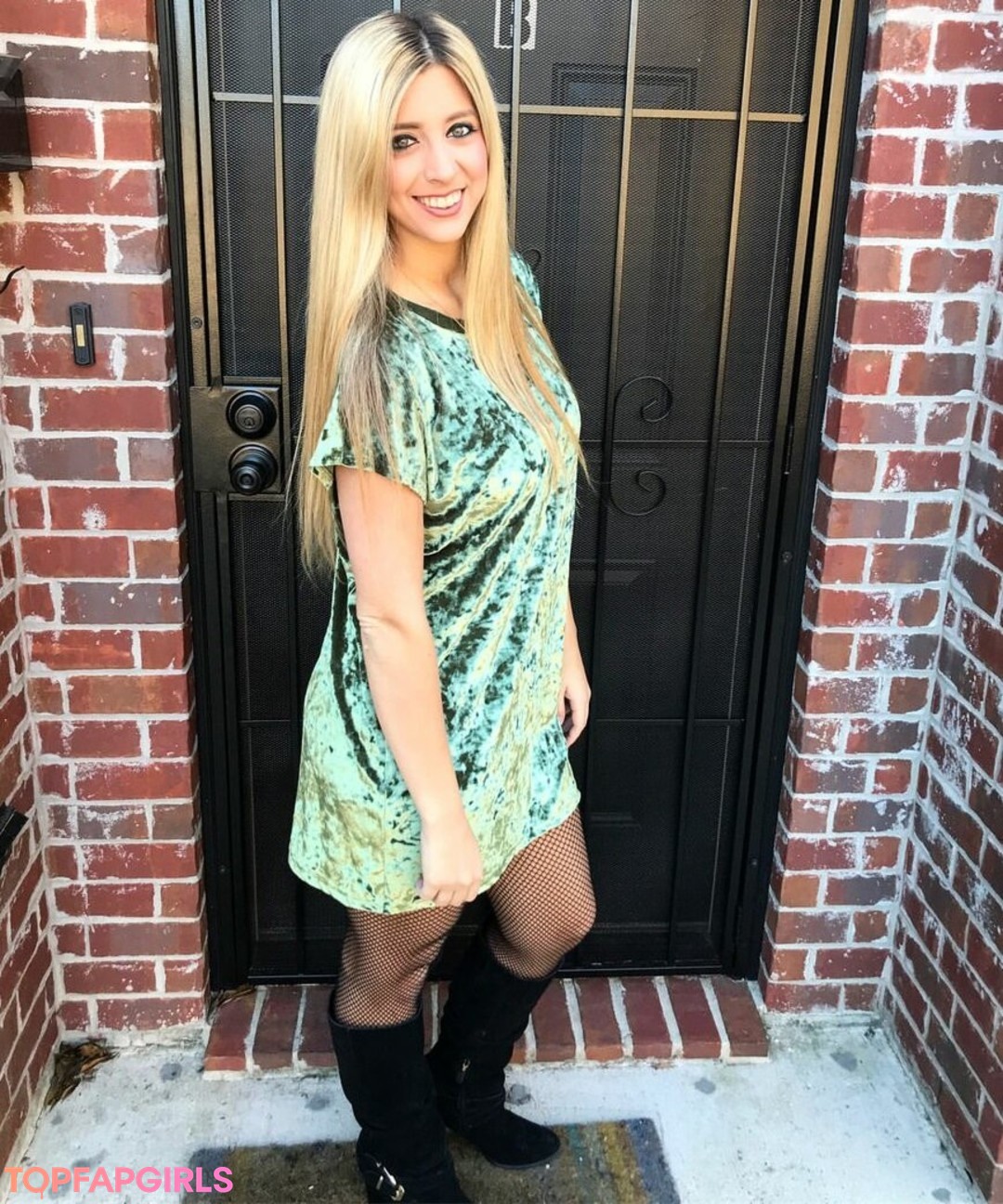 Foto desnuda filtrada de OnlyFans de Hannah Murrell #514 Foto desnuda filtrada de OnlyFans de Hannah Murrell #514