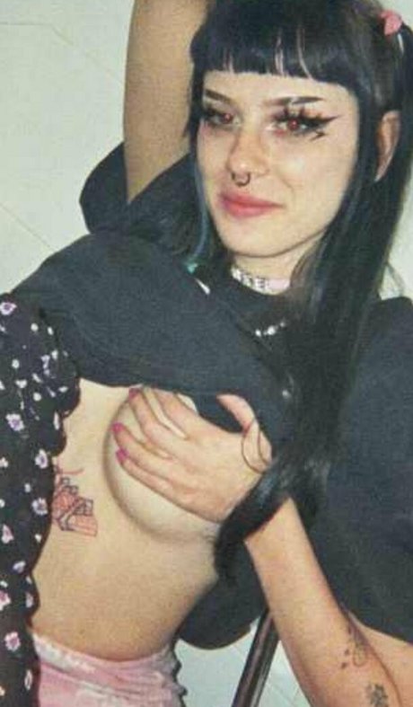 Foto desnuda filtrada de OnlyFans de sufrexmi