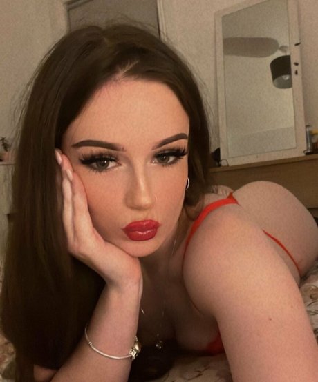 Hallie Noir
