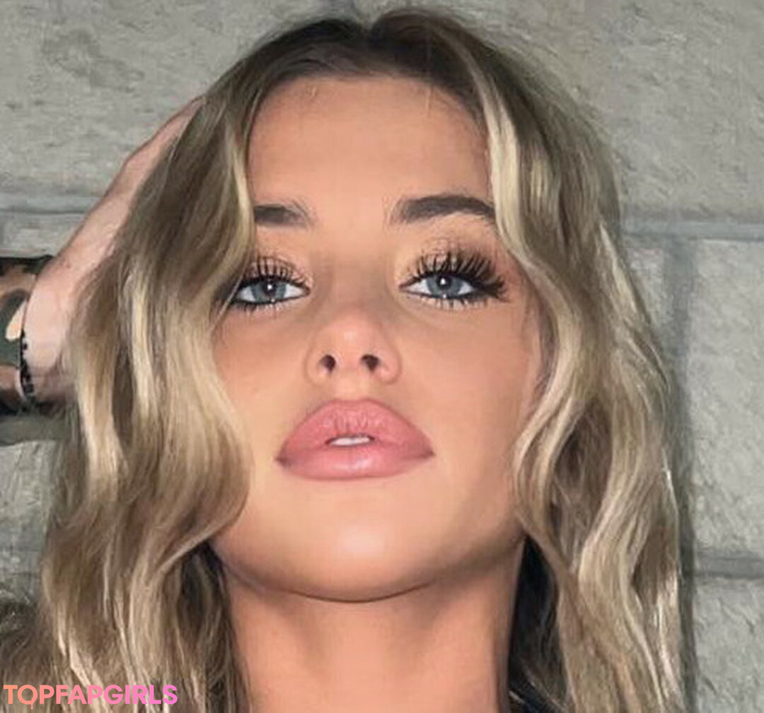 Foto desnuda filtrada de OnlyFans de Elle Danjean #11 Foto desnuda filtrada de OnlyFans de Elle Danjean #11