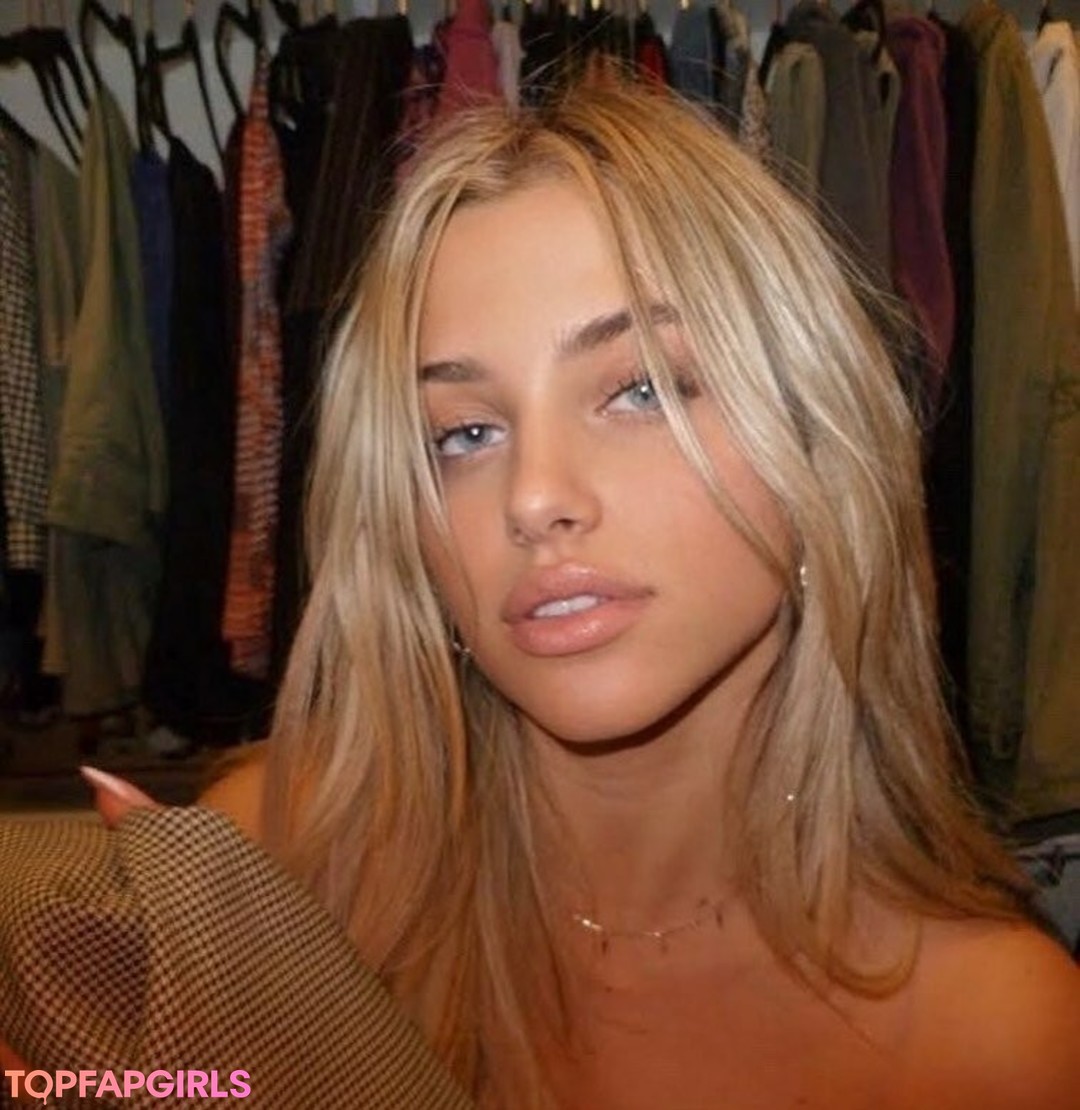 Foto desnuda filtrada de OnlyFans de Elle Danjean #21 Foto desnuda filtrada de OnlyFans de Elle Danjean #21