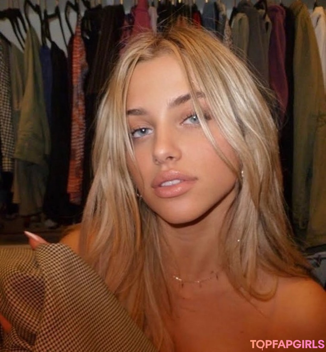 Foto desnuda filtrada de OnlyFans de Elle Danjean #36 Foto desnuda filtrada de OnlyFans de Elle Danjean #36