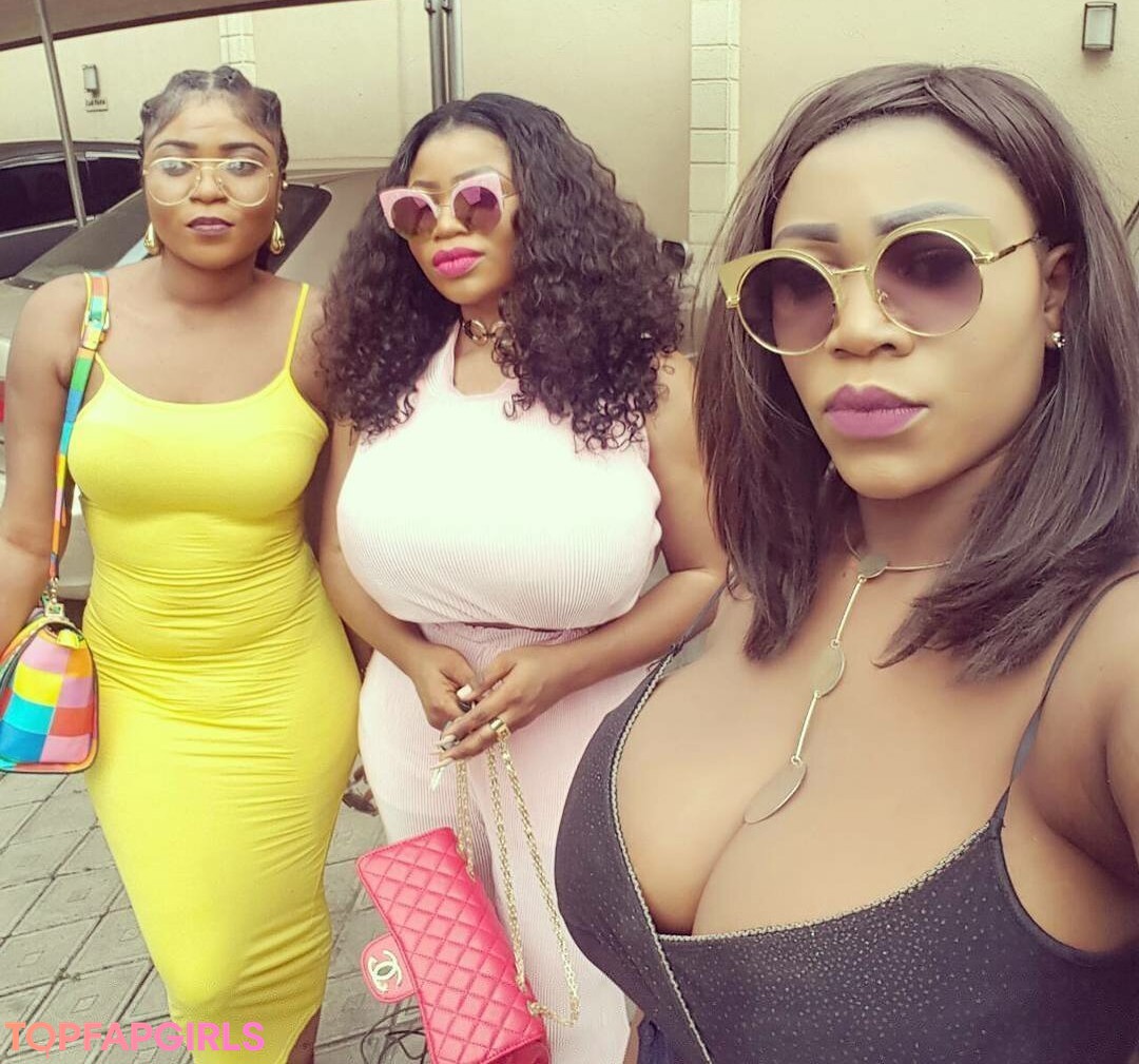 Foto desnuda filtrada de OnlyFans de The Only Sweetyville #106 Foto desnuda filtrada de OnlyFans de The Only Sweetyville #106