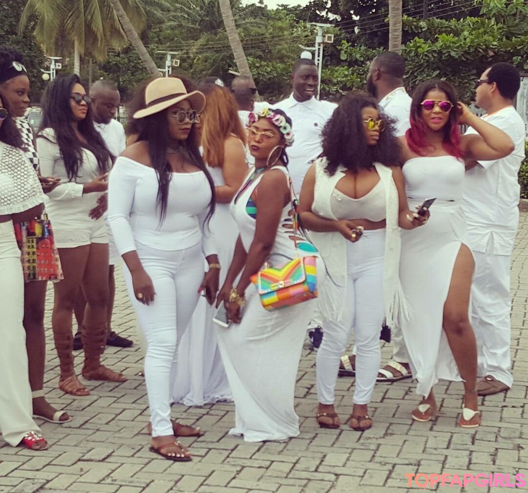 Foto desnuda filtrada de OnlyFans de The Only Sweetyville #111 Foto desnuda filtrada de OnlyFans de The Only Sweetyville #111