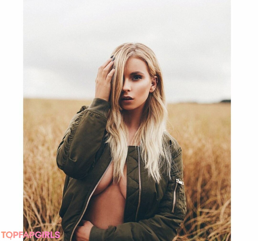 Foto desnuda filtrada de OnlyFans de Hollie Sparrow #264 Foto desnuda filtrada de OnlyFans de Hollie Sparrow #264