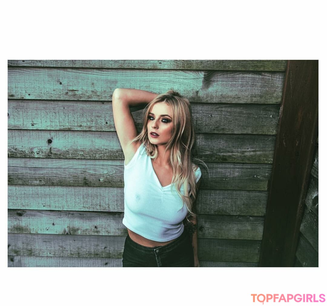 Foto desnuda filtrada de OnlyFans de Hollie Sparrow #290 Foto desnuda filtrada de OnlyFans de Hollie Sparrow #290