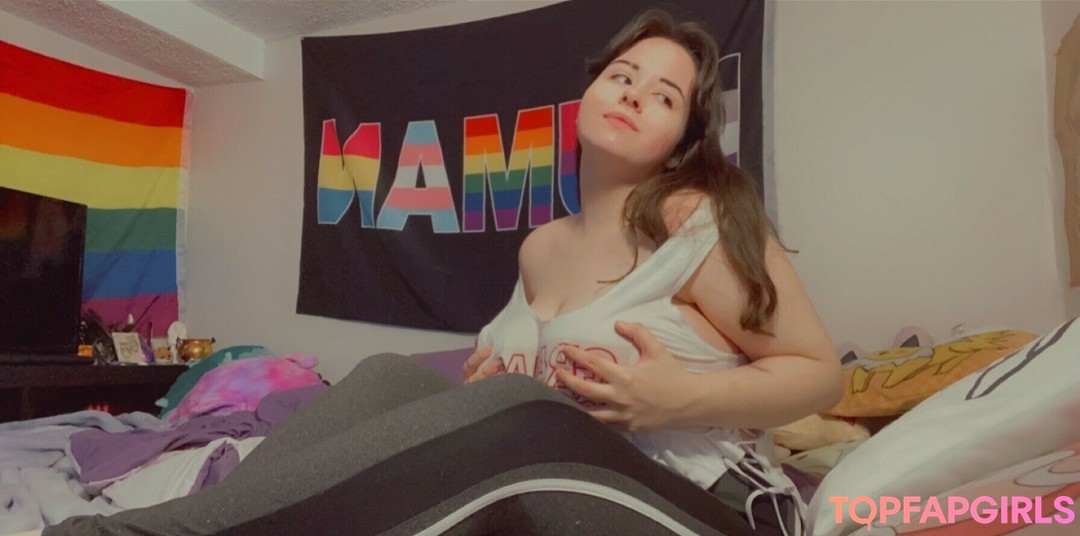 Foto desnuda filtrada de OnlyFans de Emmabeloved #3 Foto desnuda filtrada de OnlyFans de Emmabeloved #3