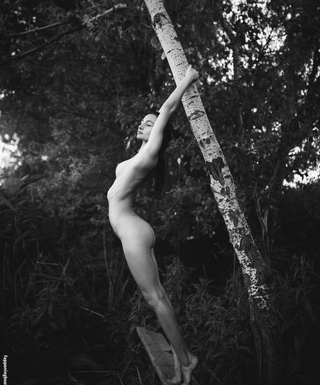 Foto desnuda filtrada de OnlyFans de Anastasiia Zaharenko