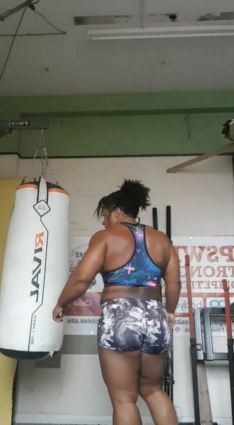 Strongwomen 