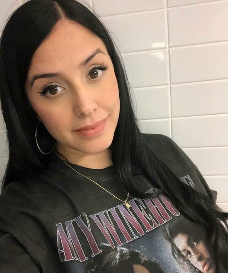 Laura Stylez