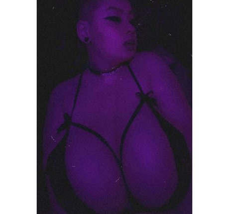 Foto desnuda filtrada de OnlyFans de Pshellohell