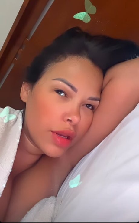 Foto desnuda filtrada de OnlyFans de Ariadna Arantes