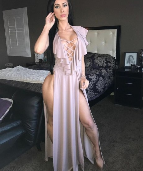 Foto desnuda filtrada de OnlyFans de Taishaveli
