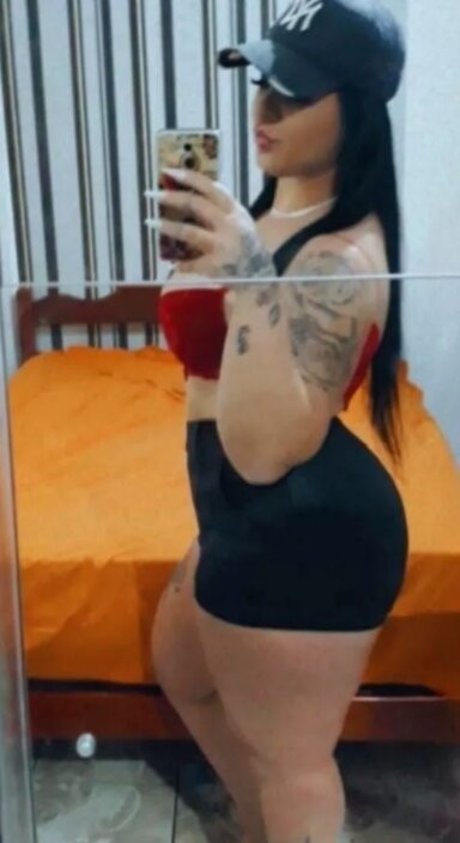 Foto desnuda filtrada de OnlyFans de Mari Santos