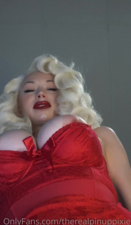 Foto desnuda filtrada de OnlyFans de Pineup Pixie