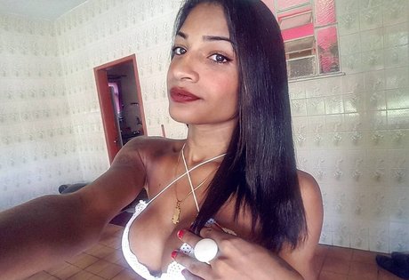 Foto desnuda filtrada de OnlyFans de Talitinha Melk