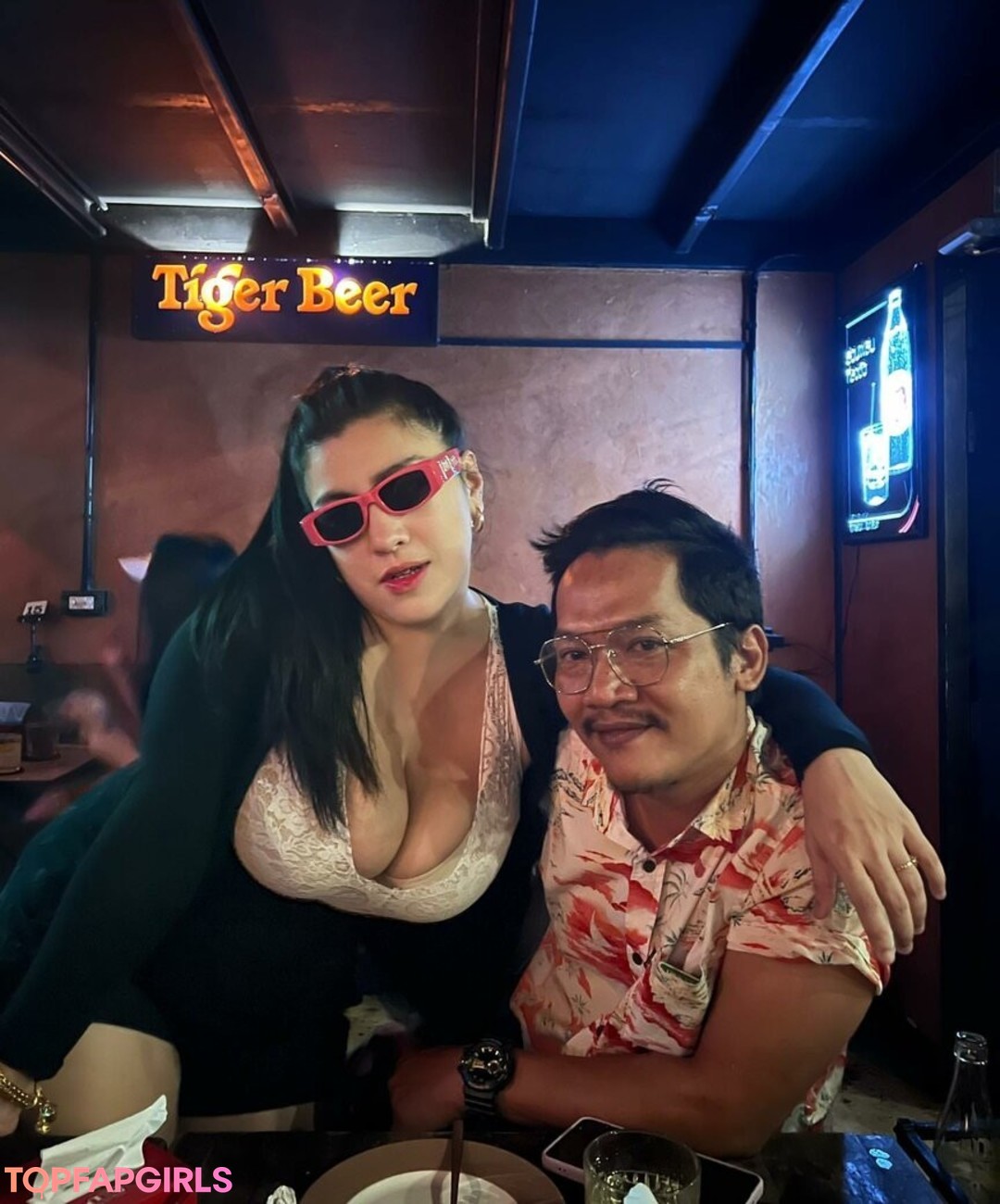 Foto desnuda filtrada de OnlyFans de Aungsumalyn #176 Foto desnuda filtrada de OnlyFans de Aungsumalyn #176