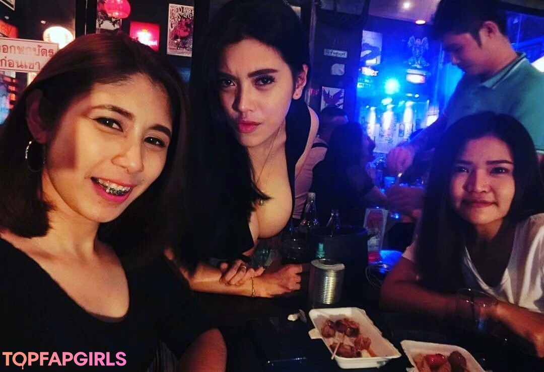 Foto desnuda filtrada de OnlyFans de Aungsumalyn #20 Foto desnuda filtrada de OnlyFans de Aungsumalyn #20