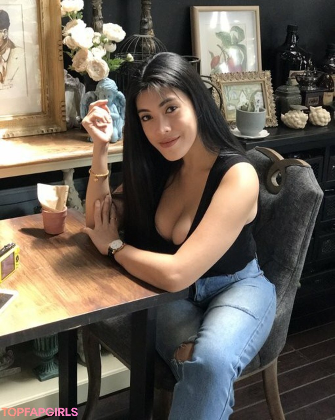 Foto desnuda filtrada de OnlyFans de Aungsumalyn #234 Foto desnuda filtrada de OnlyFans de Aungsumalyn #234