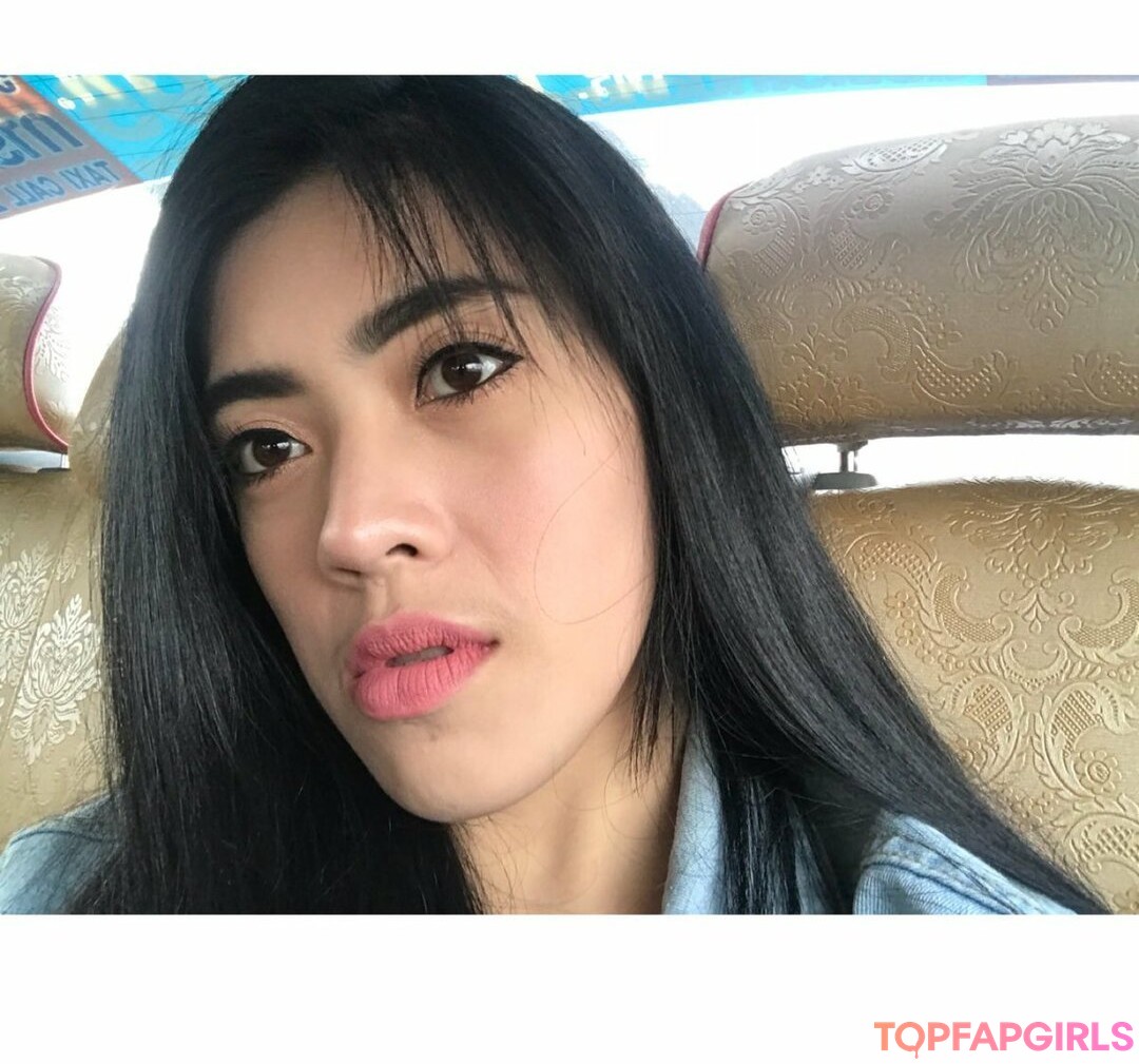 Foto desnuda filtrada de OnlyFans de Aungsumalyn #238 Foto desnuda filtrada de OnlyFans de Aungsumalyn #238