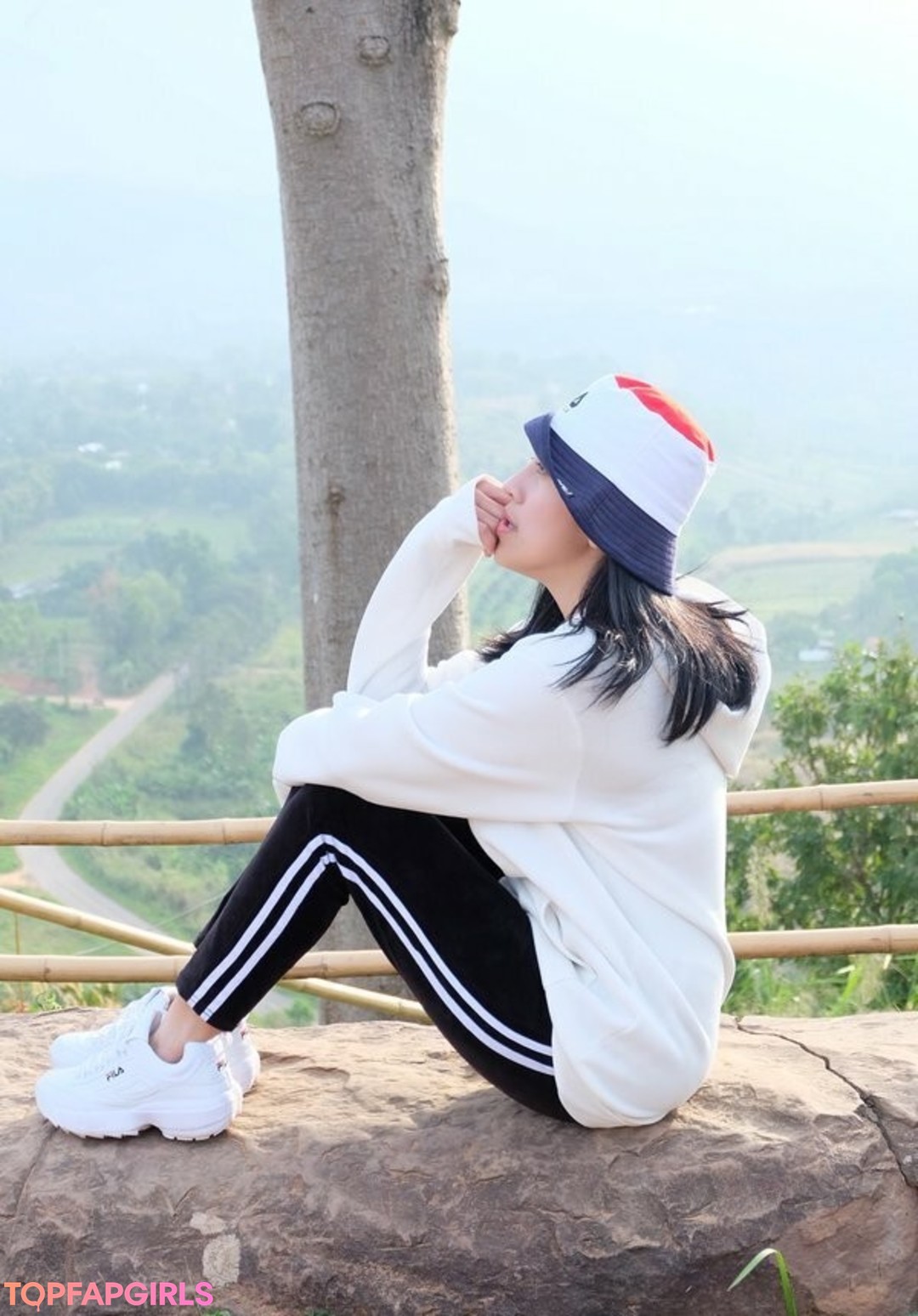 Foto desnuda filtrada de OnlyFans de Aungsumalyn #242 Foto desnuda filtrada de OnlyFans de Aungsumalyn #242