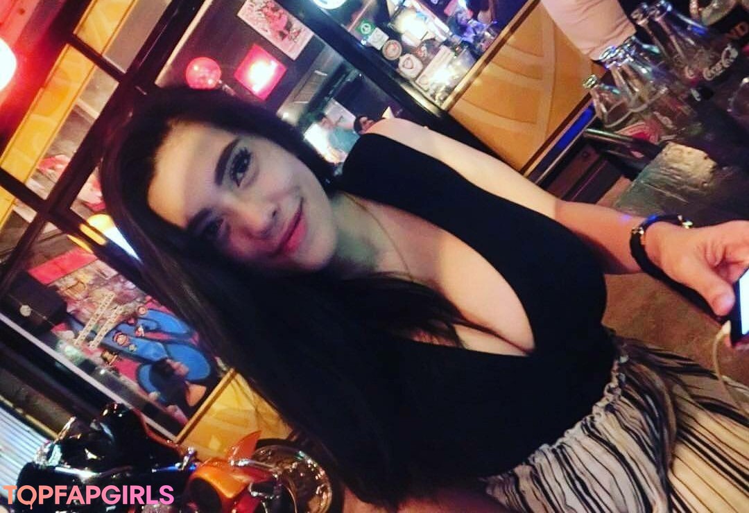 Foto desnuda filtrada de OnlyFans de Aungsumalyn #47 Foto desnuda filtrada de OnlyFans de Aungsumalyn #47