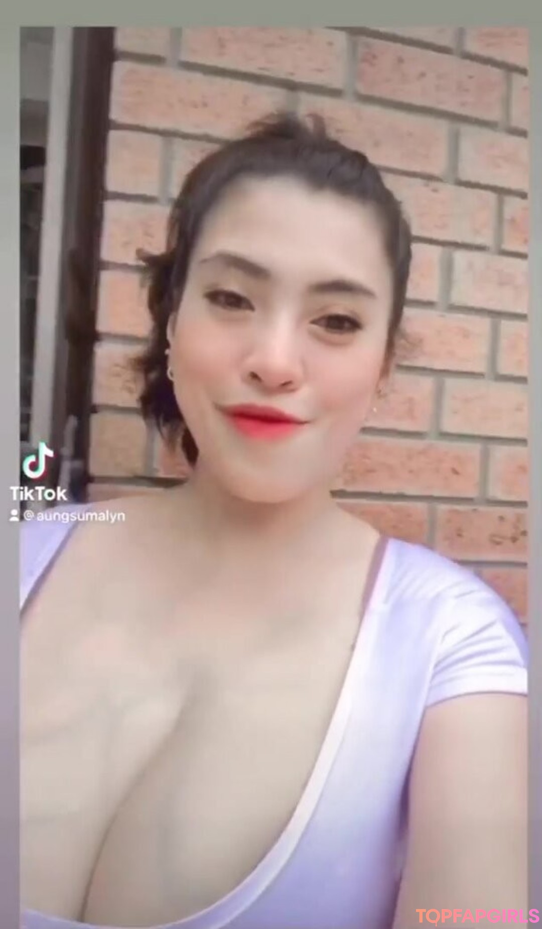 Foto desnuda filtrada de OnlyFans de Aungsumalyn #494 Foto desnuda filtrada de OnlyFans de Aungsumalyn #494