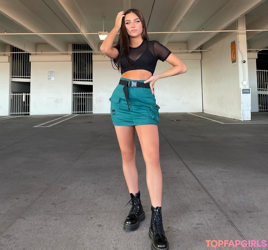 Foto desnuda filtrada de OnlyFans de Savanah Moss #19 Foto desnuda filtrada de OnlyFans de Savanah Moss #19