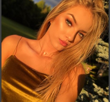 Savanah Moss