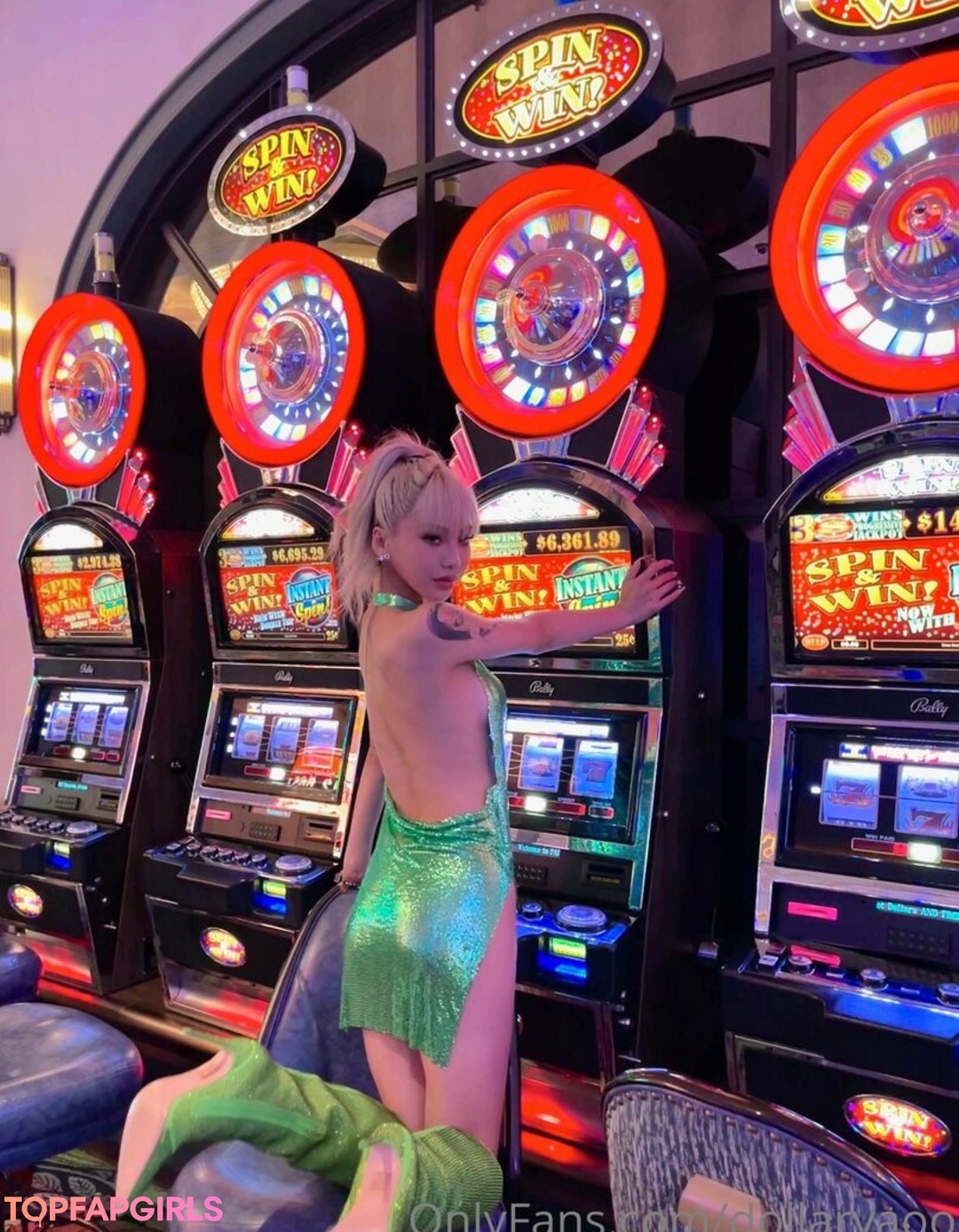 Foto desnuda filtrada de OnlyFans de Dollaryaoo #11 Foto desnuda filtrada de OnlyFans de Dollaryaoo #11