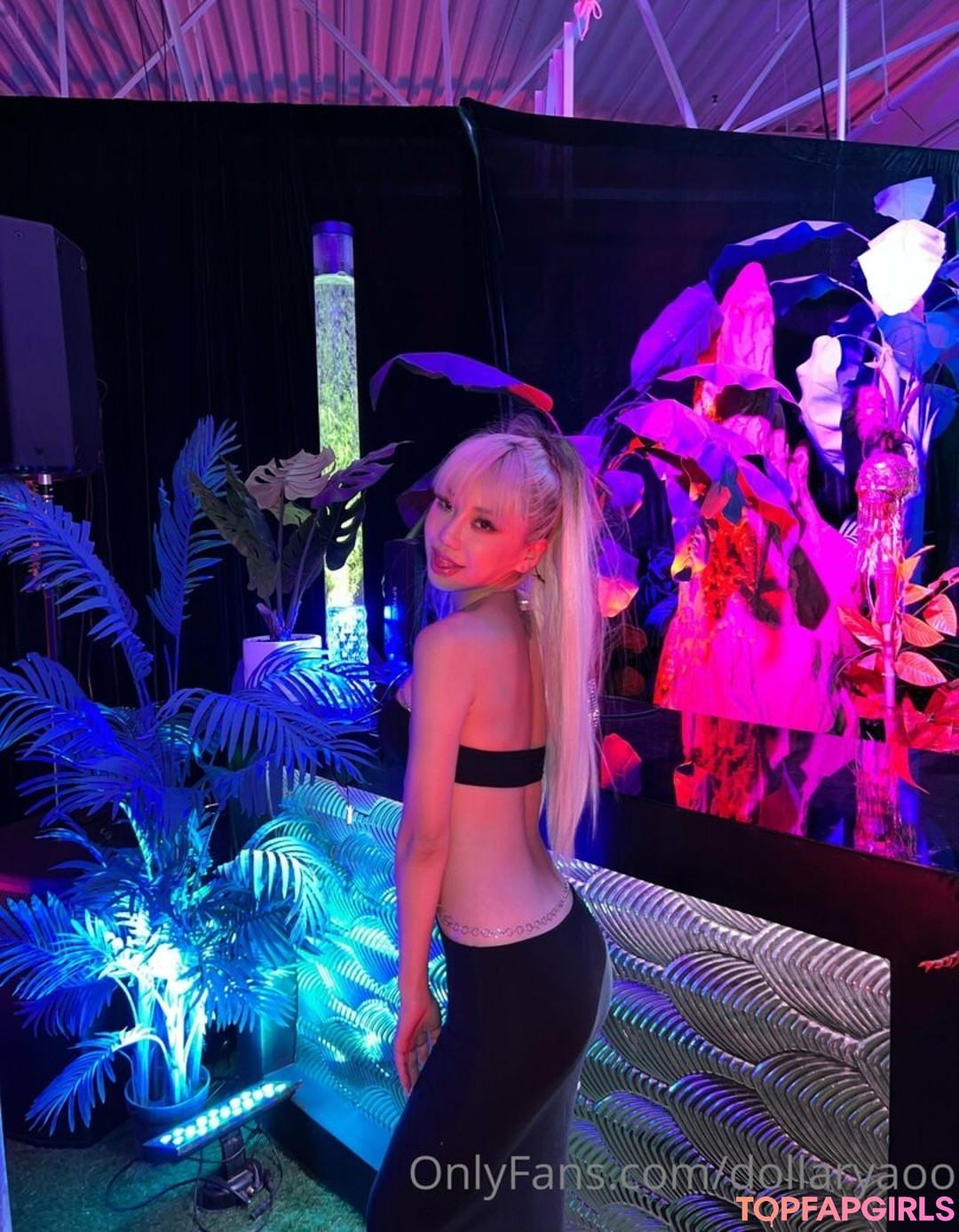 Foto desnuda filtrada de OnlyFans de Dollaryaoo #12 Foto desnuda filtrada de OnlyFans de Dollaryaoo #12