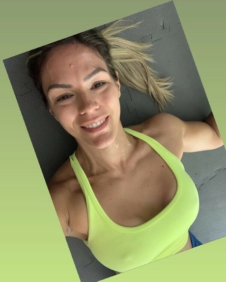 Foto desnuda filtrada de OnlyFans de Msmonstah