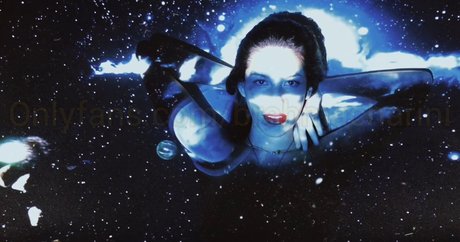 Samantha Katie James