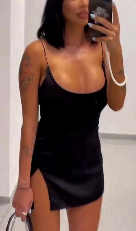 Foto desnuda filtrada de OnlyFans de Ralucaerr