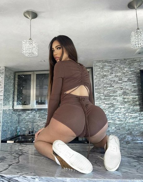 Miss Erika Gray