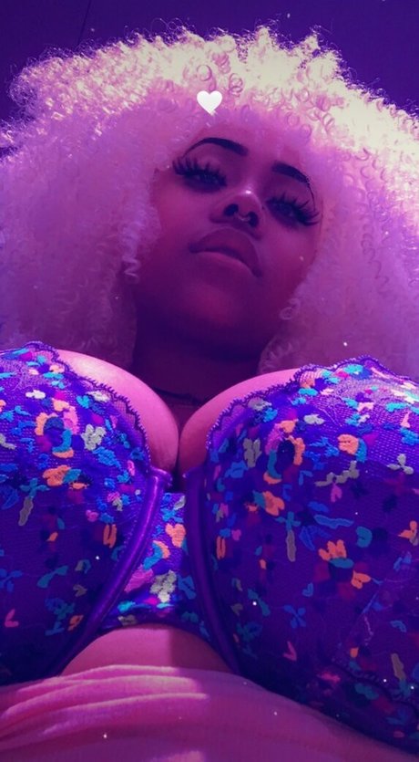 Queeen Savage