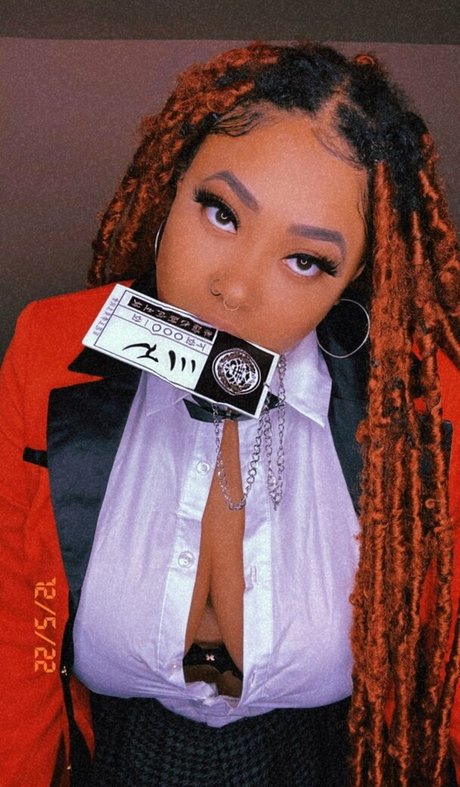 Queeen Savage
