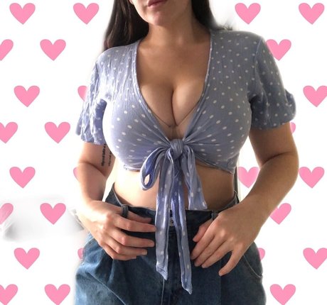 Tayla Cooper