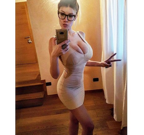 Foto desnuda filtrada de OnlyFans de Elena Sottana