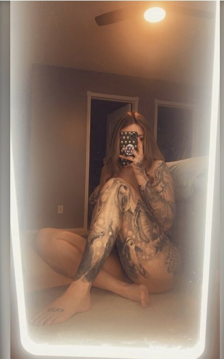 Foto desnuda filtrada de OnlyFans de Haley Elk