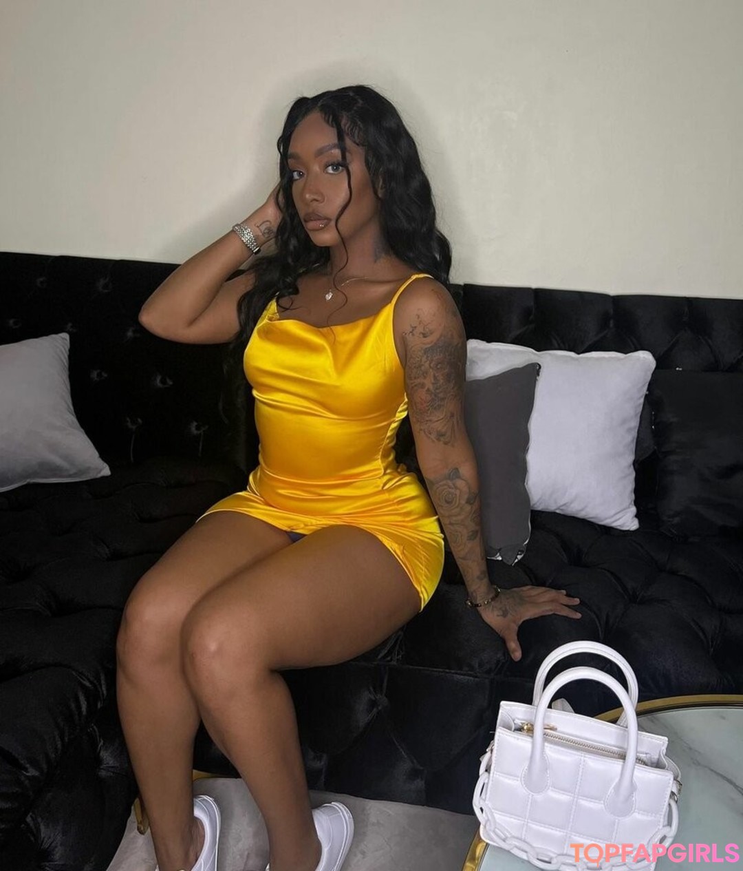 Foto desnuda filtrada de OnlyFans de Cathiimedialuna #118 Foto desnuda filtrada de OnlyFans de Cathiimedialuna #118
