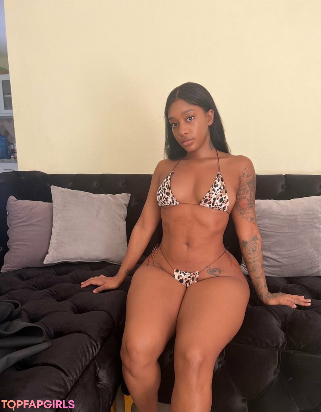 Foto desnuda filtrada de OnlyFans de Cathiimedialuna #151 Foto desnuda filtrada de OnlyFans de Cathiimedialuna #151