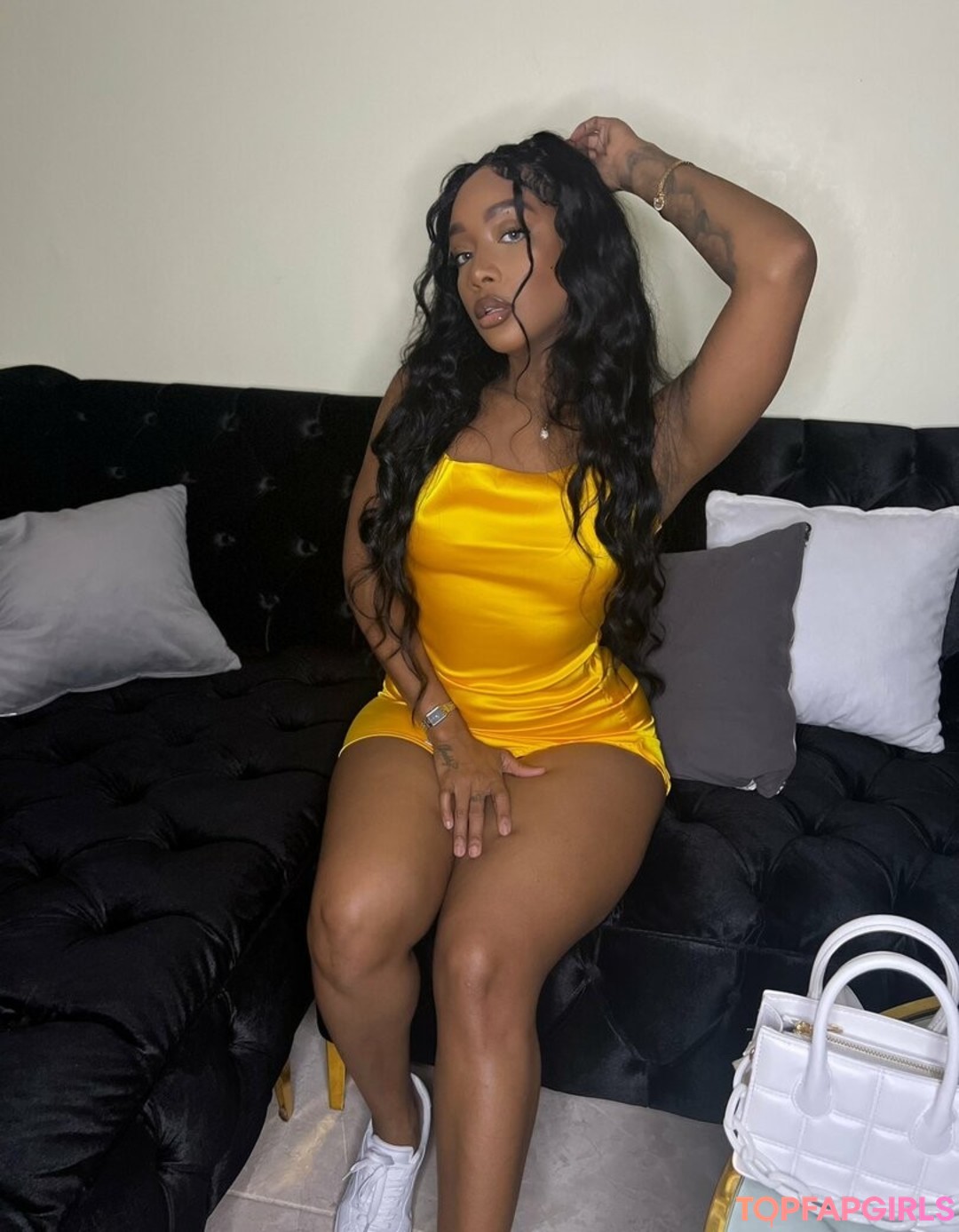 Foto desnuda filtrada de OnlyFans de Cathiimedialuna #155 Foto desnuda filtrada de OnlyFans de Cathiimedialuna #155